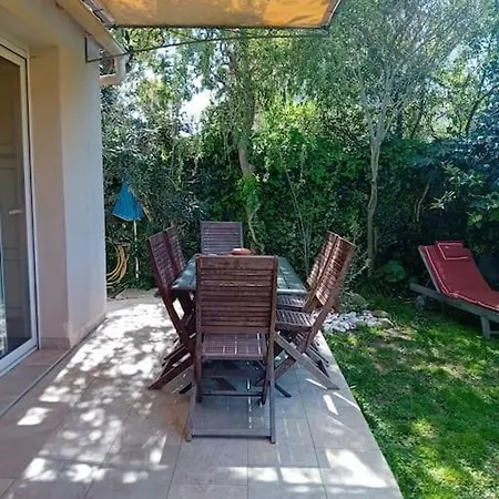 Calvi Avec Grand Jardin. *